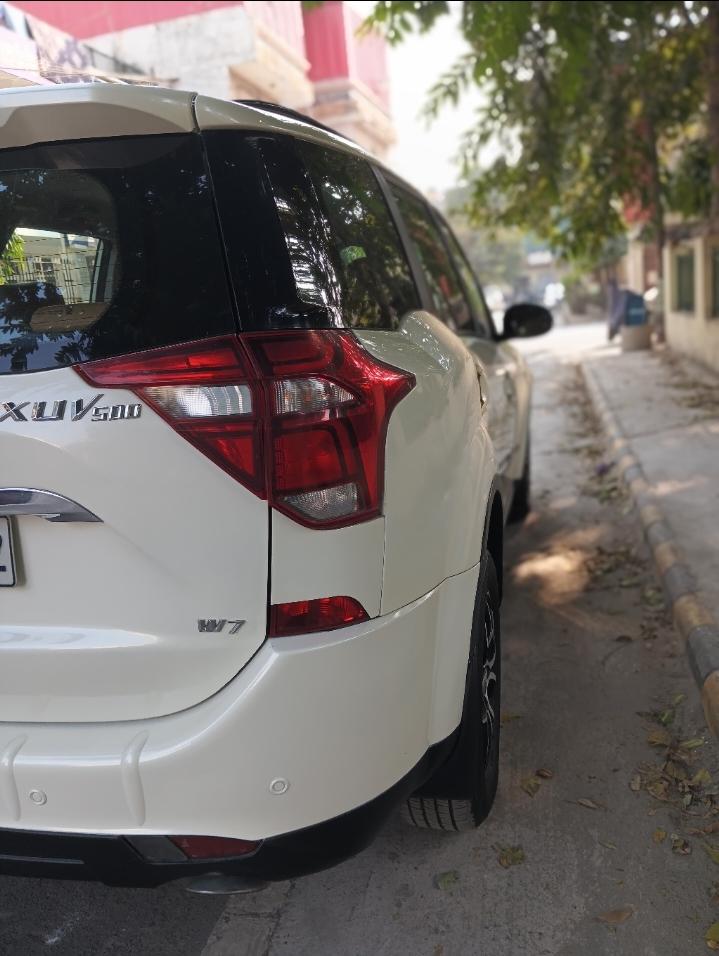 2018 Mahindra XUV500 W7 BS IV 2018 Mahindra XUV500 W7 BS IV