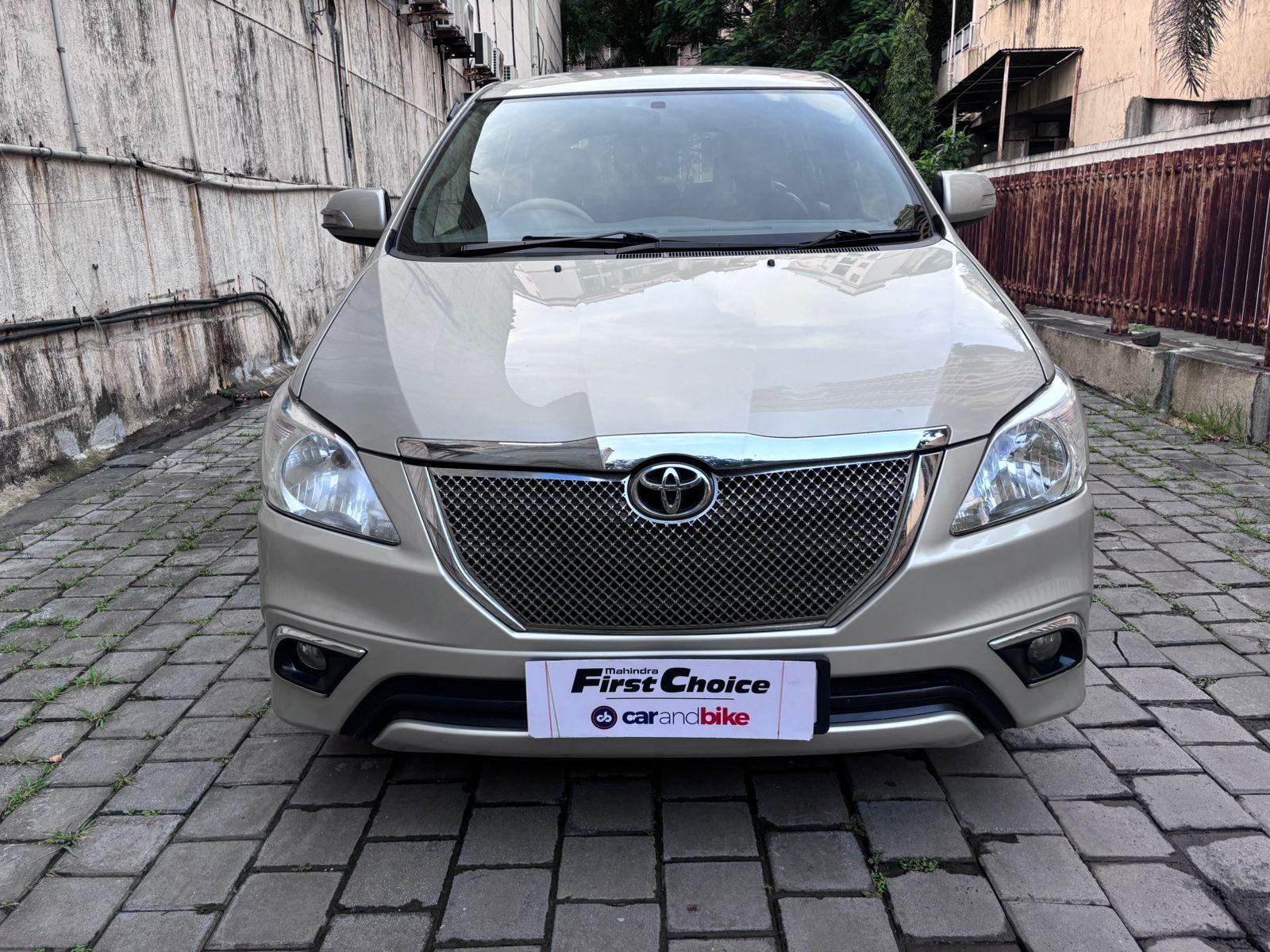 2014 Toyota Innova Euro IV 2.5 VX 8 Seater 2014 Toyota Innova Euro IV 2.5 VX 8 Seater