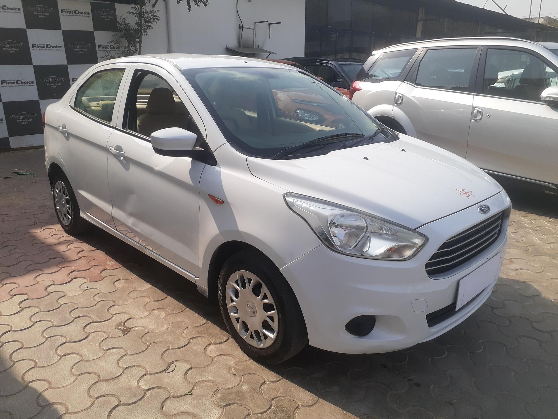 2017 Ford Figo Aspire 1.2P Titanium MT BS IV 2017 Ford Figo Aspire 1.2P Titanium MT BS IV