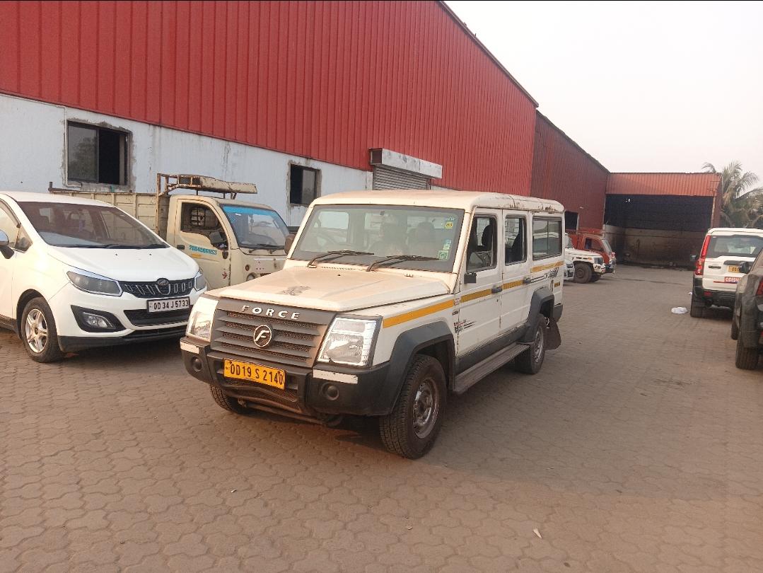 2020 Force Motors Trax Cruiser 12 Seater 2020 Force Motors Trax Cruiser 12 Seater