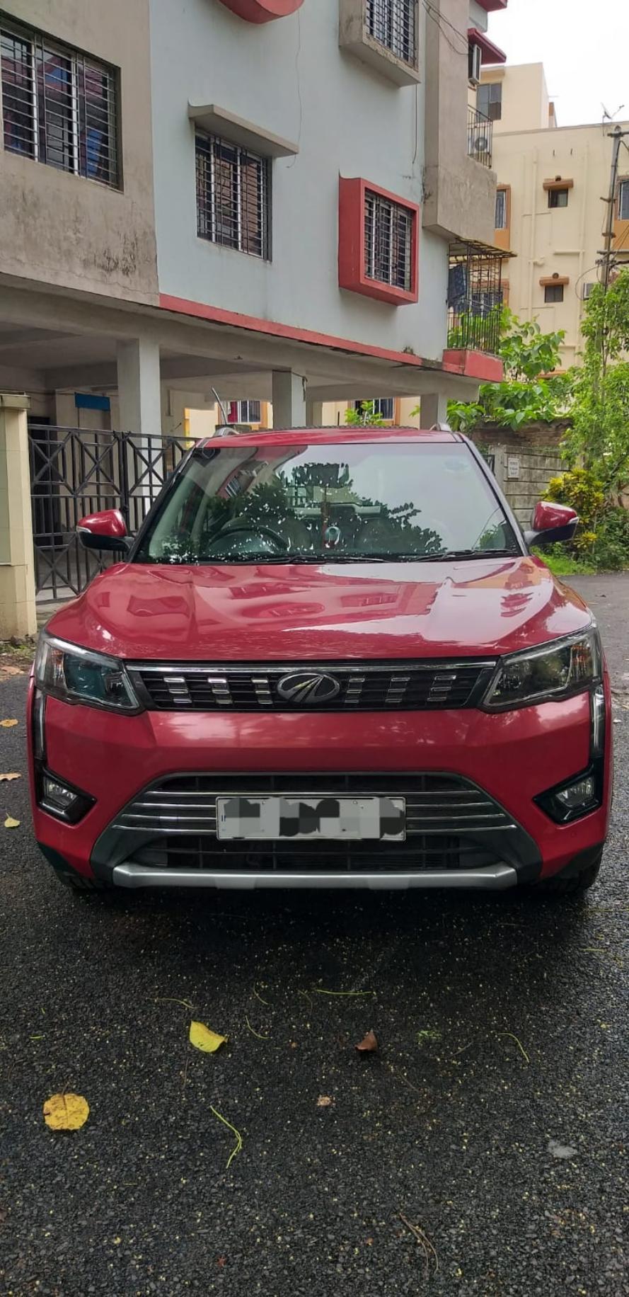 2020 Mahindra XUV300 W8 (O) Petrol BS IV 2020 Mahindra XUV300 W8 (O) Petrol BS IV