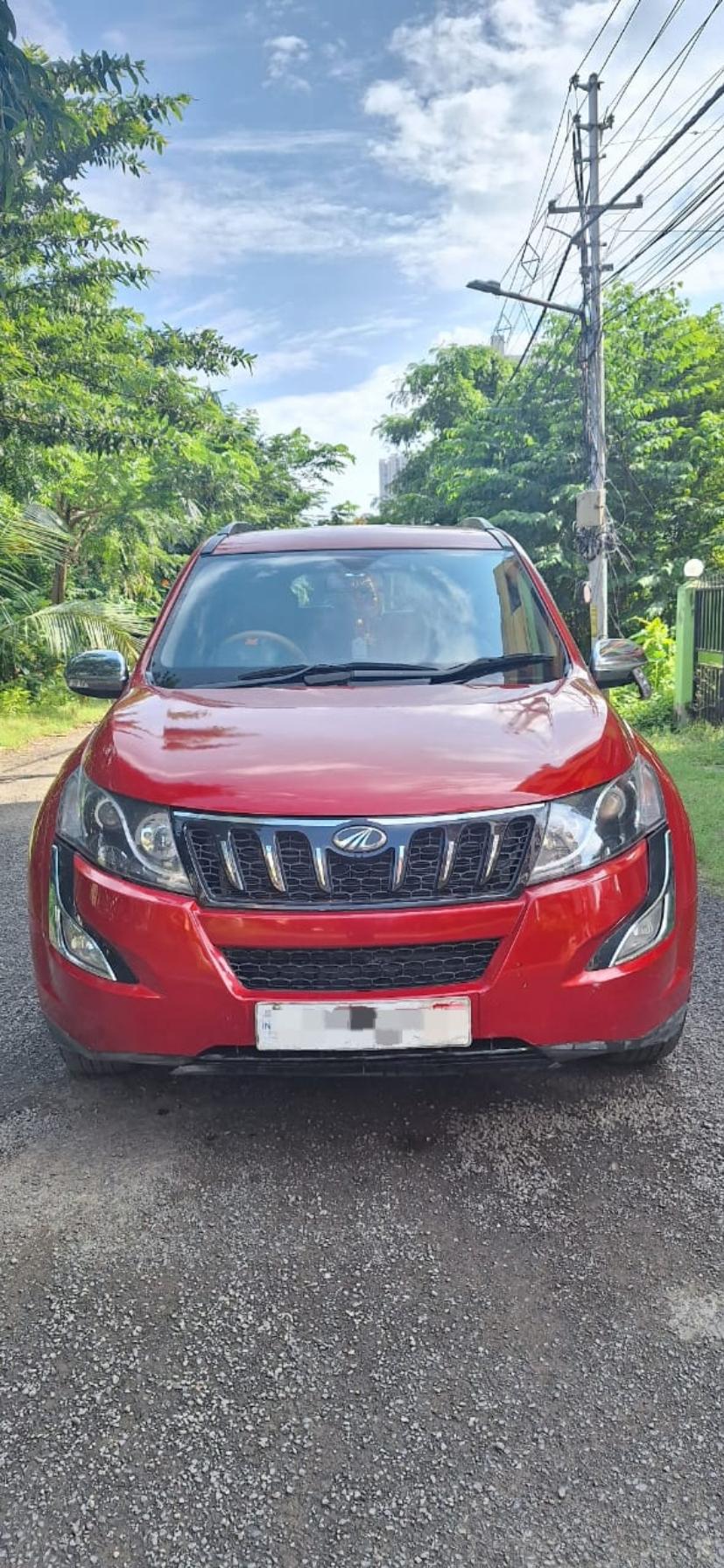 2018 Mahindra XUV500 W4 FWD 2018 Mahindra XUV500 W4 FWD