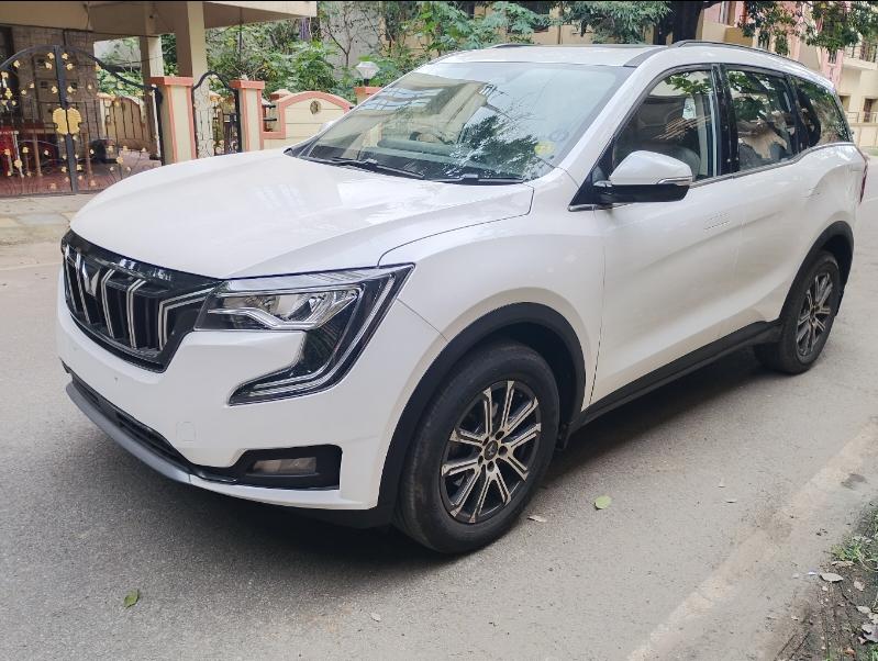 2023 Mahindra XUV700 AX7 MT Petrol 7 STR 2023 Mahindra XUV700 AX7 MT Petrol 7 STR