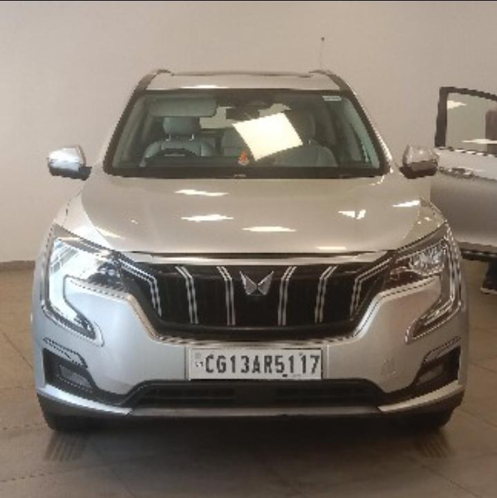 2022 Mahindra XUV700 AX7 AT Petrol 7 STR 2022 Mahindra XUV700 AX7 AT Petrol 7 STR