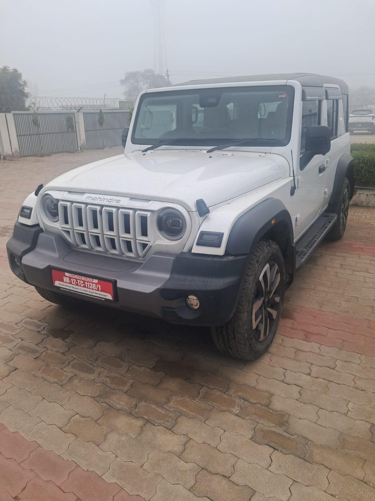 2024 Mahindra Thar Roxx AX7L Diesel 2WD AT 2024 Mahindra Thar Roxx AX7L Diesel 2WD AT