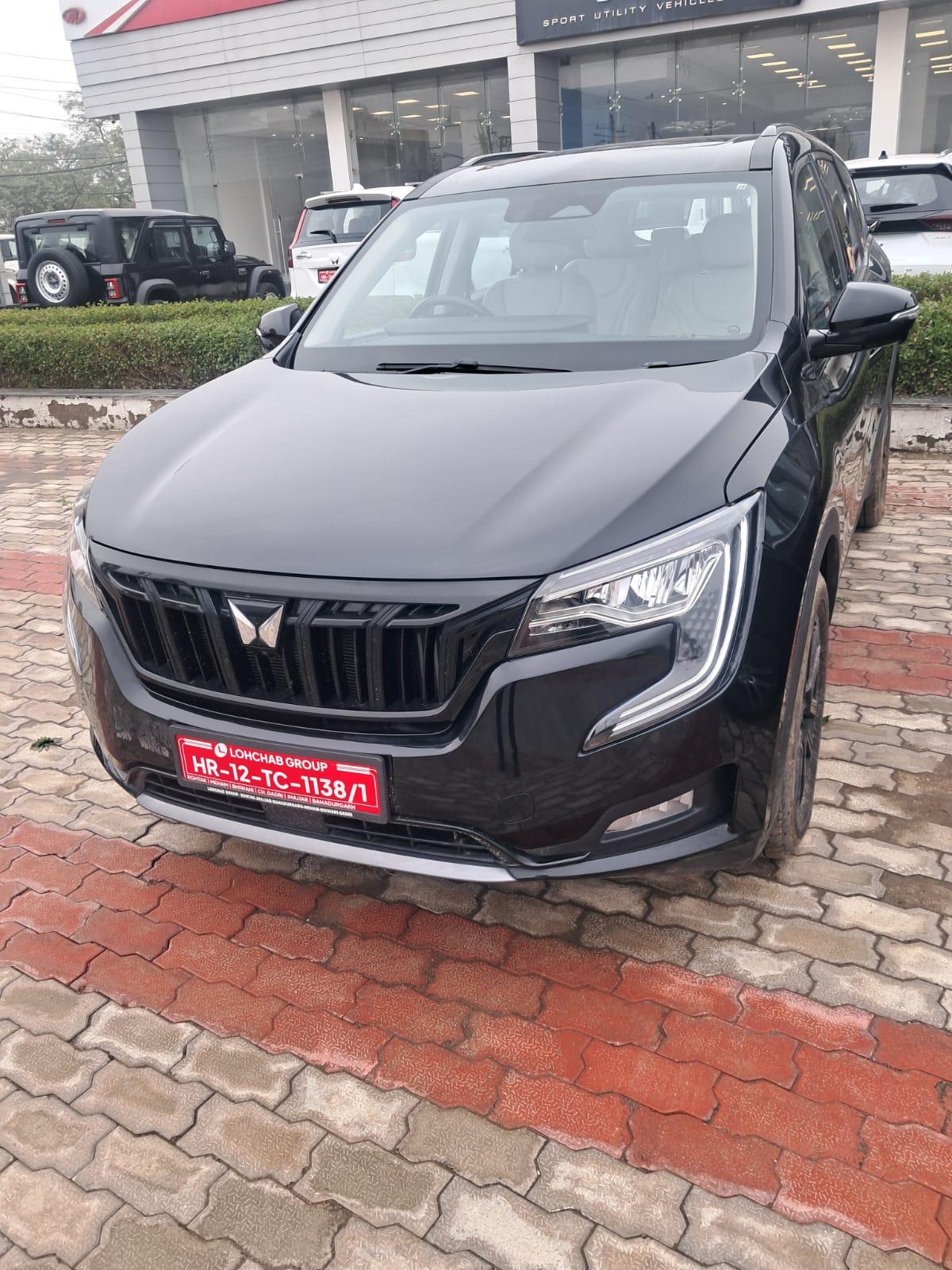 2024 Mahindra XUV700 MX Petrol MT 7 STR 2024 Mahindra XUV700 MX Petrol MT 7 STR
