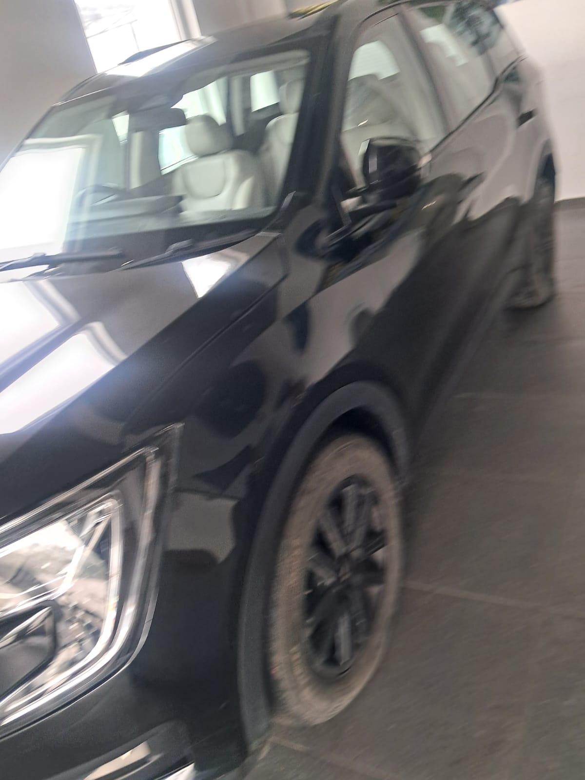 2024 Mahindra XUV700 MX Diesel MT 7 STR 2024 Mahindra XUV700 MX Diesel MT 7 STR