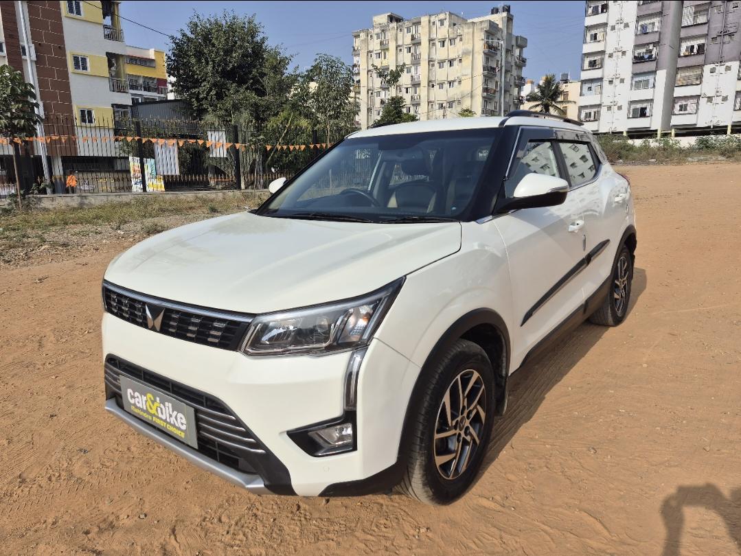 2022 Mahindra XUV300 W8 (O) Petrol 2022 Mahindra XUV300 W8 (O) Petrol