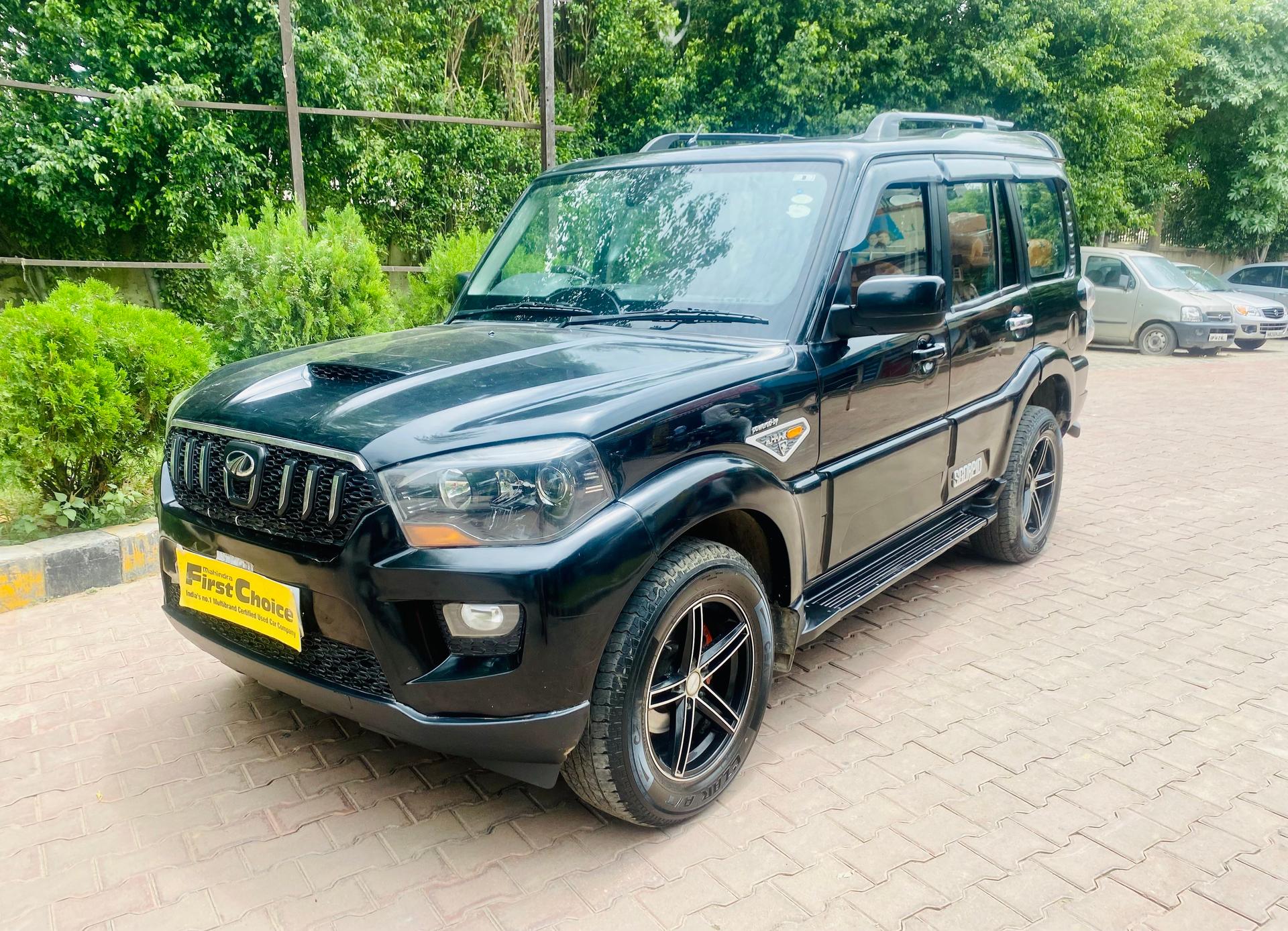2015 Mahindra Scorpio S10 2WD 2015 Mahindra Scorpio S10 2WD
