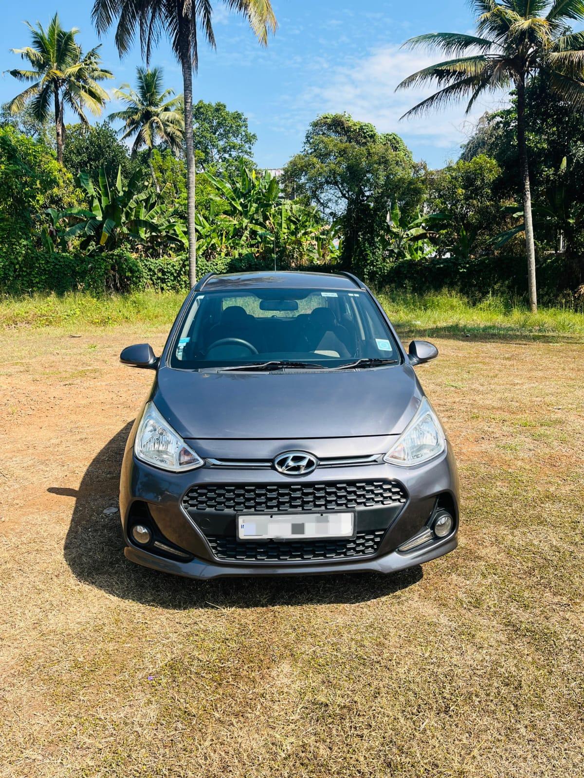 2017 Hyundai Grand i10 1.2 Sportz(O) Petrol 2017 Hyundai Grand i10 1.2 Sportz(O) Petrol