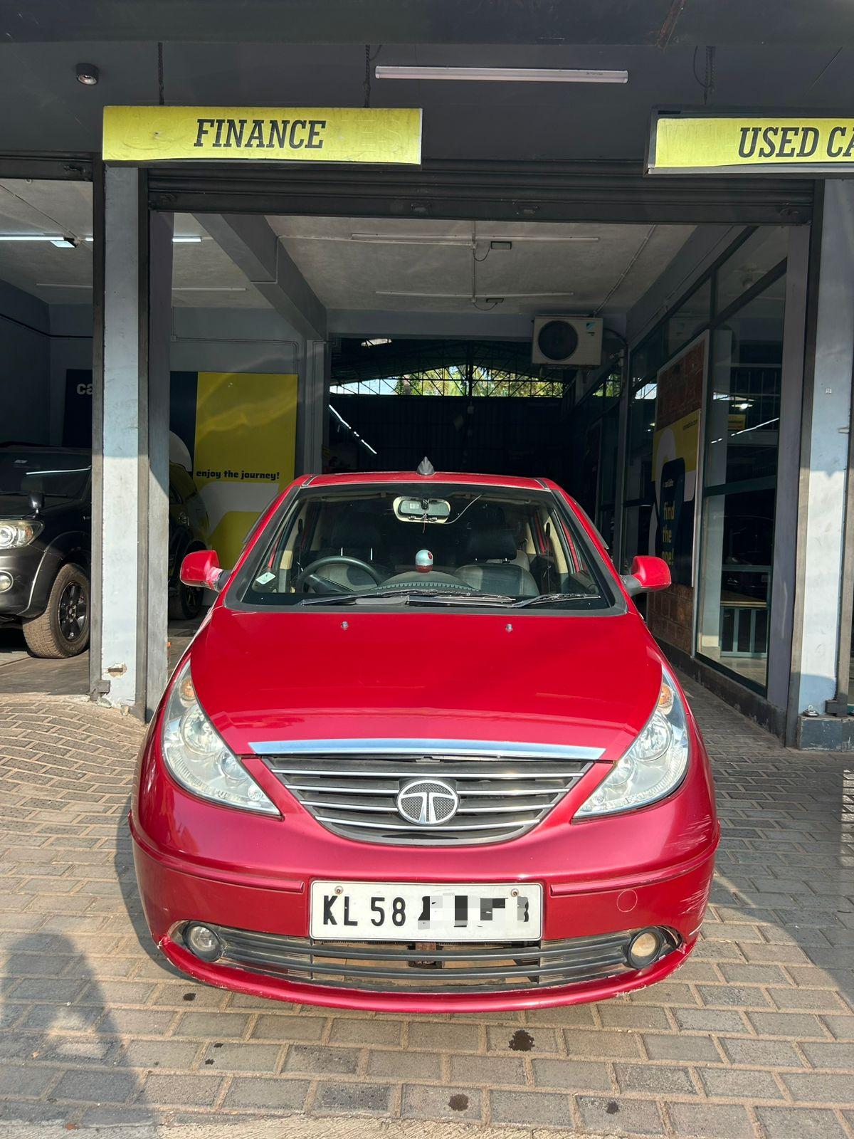 2012 Tata Indica Vista VX Tech Quadrajet BS4 2012 Tata Indica Vista VX Tech Quadrajet BS4