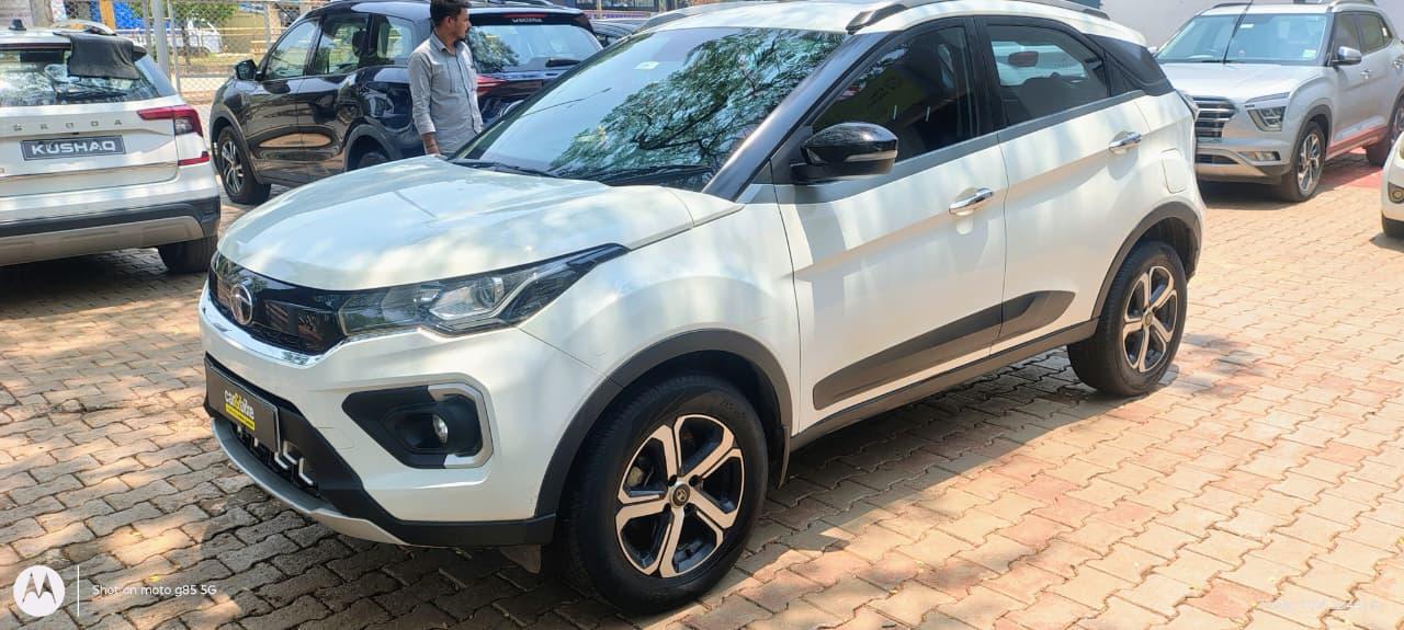 2021 Tata Nexon Revotorq XZ Plus Dual Tone 2021 Tata Nexon Revotorq XZ Plus Dual Tone