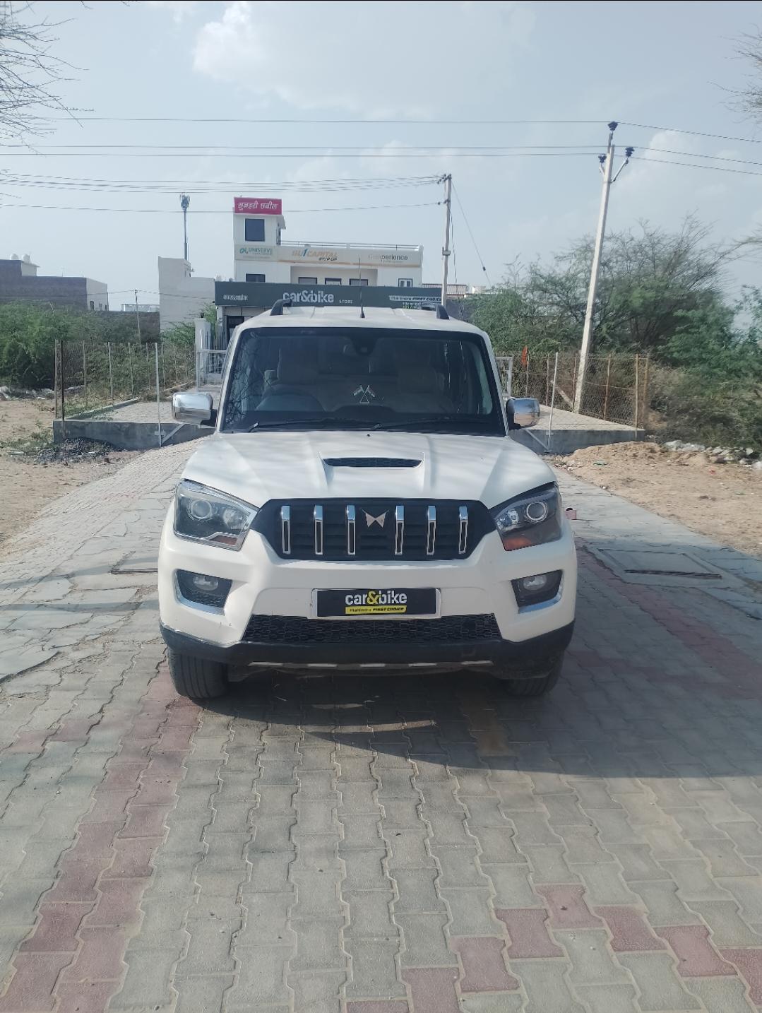 2017 Mahindra Scorpio S10 2WD 2017 Mahindra Scorpio S10 2WD