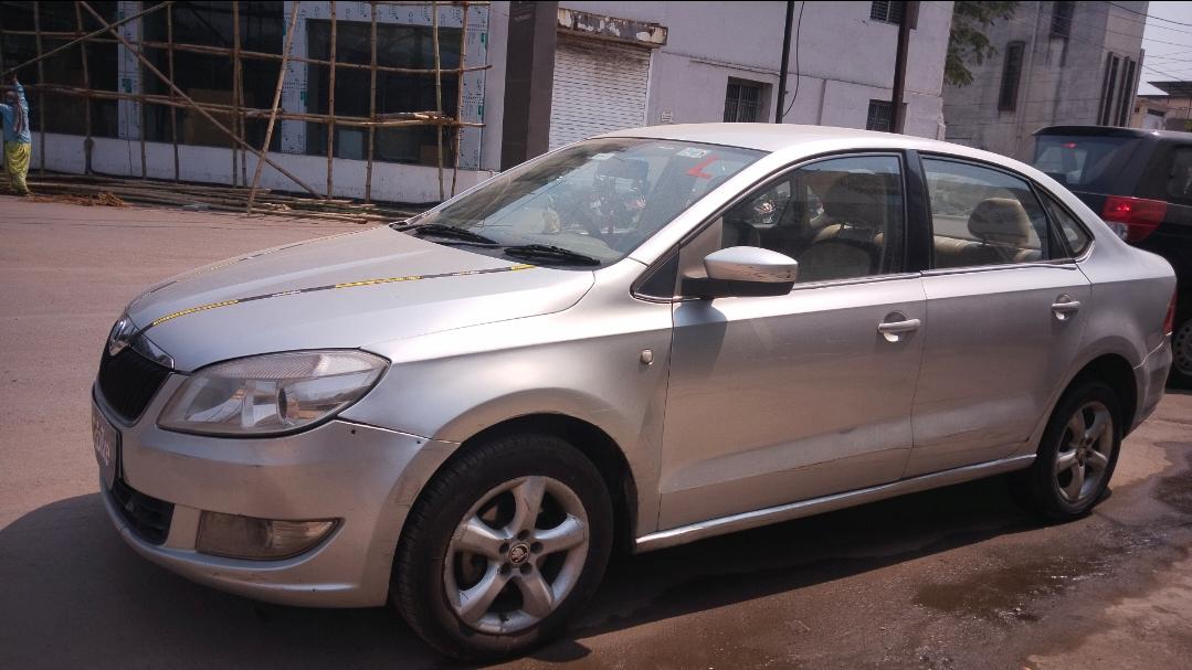2014 Skoda Rapid 1.5 TDI CR Elegance 2014 Skoda Rapid 1.5 TDI CR Elegance