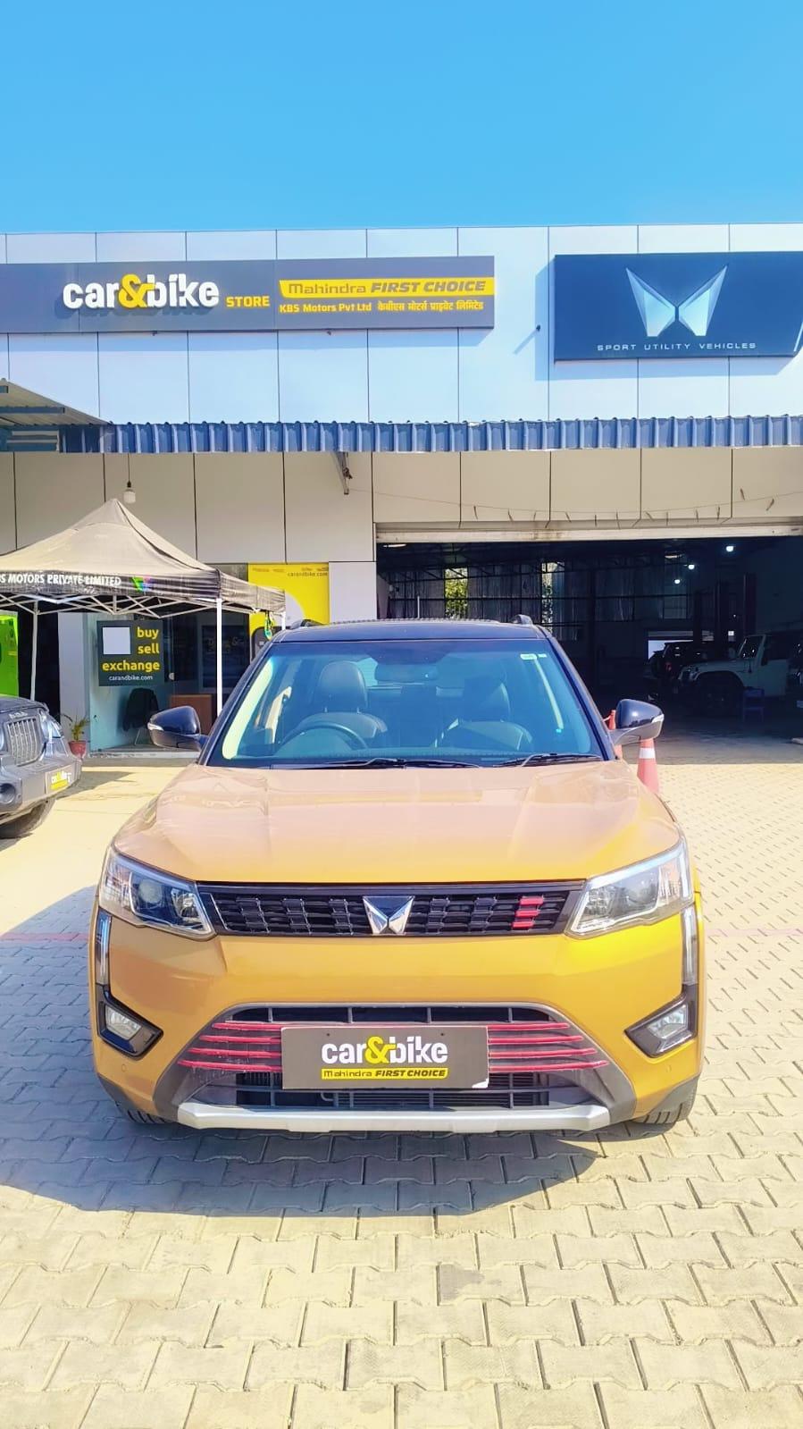 2022 Mahindra XUV300 W8 (O) Dual Tone Petrol 2022 Mahindra XUV300 W8 (O) Dual Tone Petrol