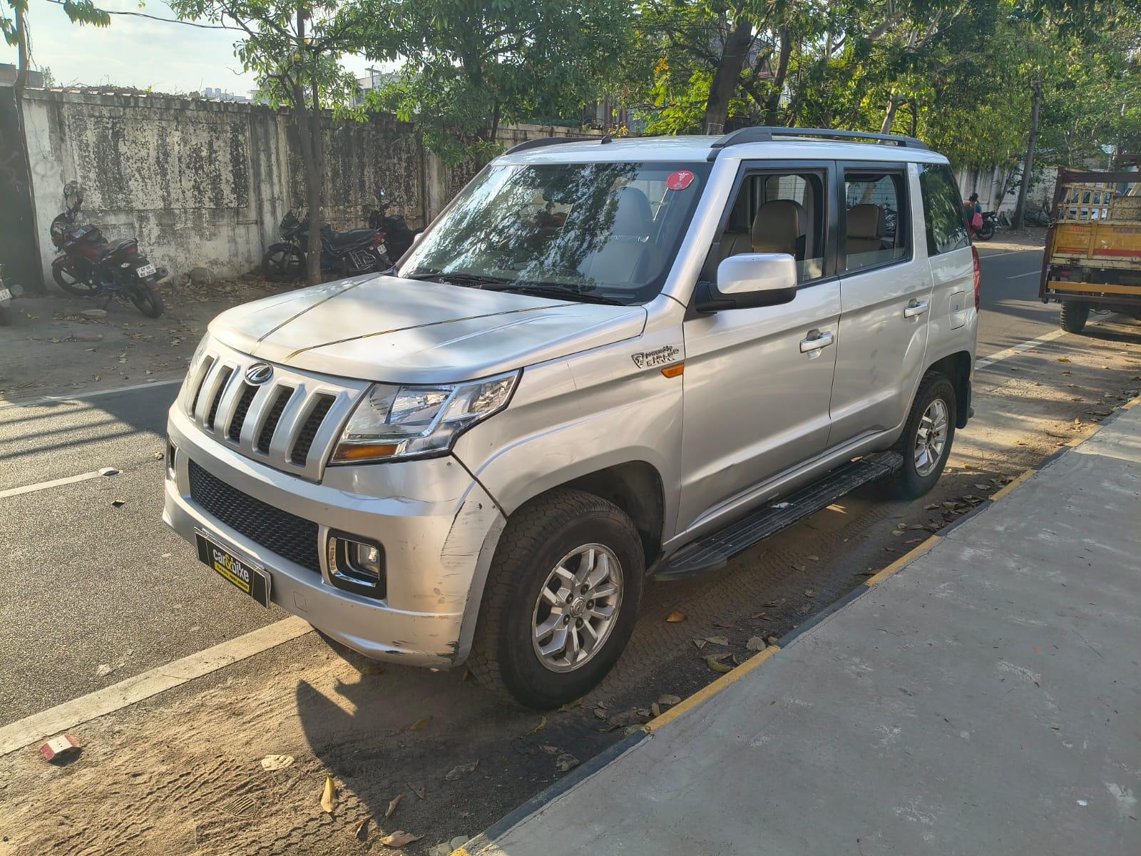 2015 Mahindra TUV300 T8 2015 Mahindra TUV300 T8