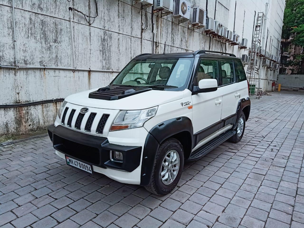 2016 Mahindra TUV300 T8 2016 Mahindra TUV300 T8