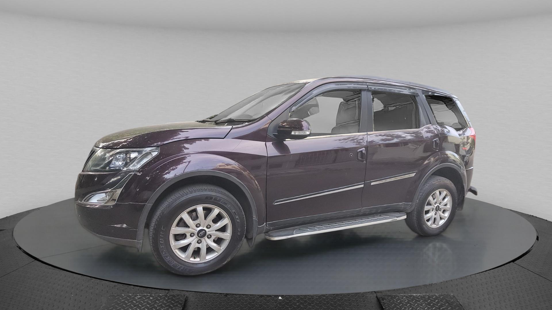 2016 Mahindra XUV500 W10 1.99-Litre AT 2016 Mahindra XUV500 W10 1.99-Litre AT